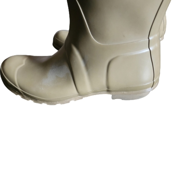 Hunter original tall rain boots color tan size 6M/7F socks included - Picture 4 of 10